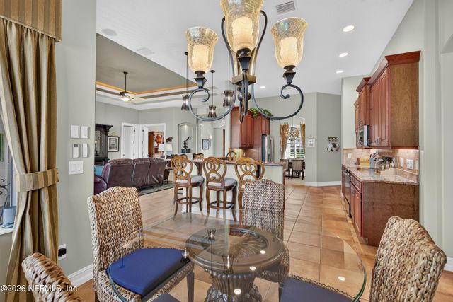 8 OLD OAK Drive N, Palm Coast, FL 32137