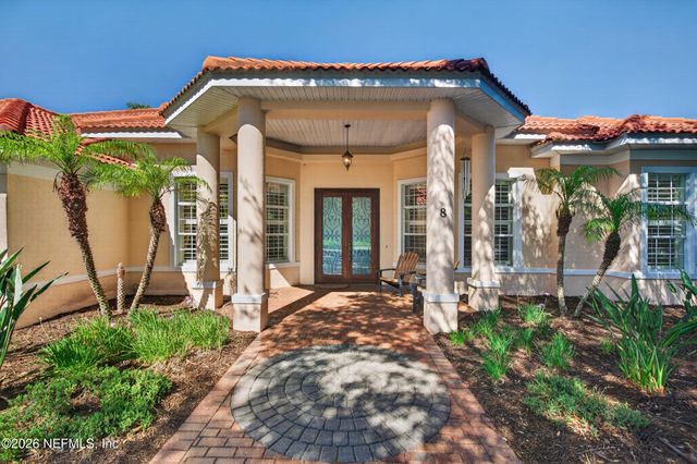 8 OLD OAK Drive N, Palm Coast, FL 32137