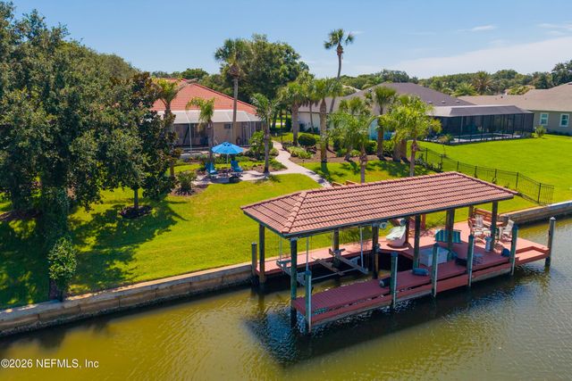 8 OLD OAK Drive N, Palm Coast, FL 32137