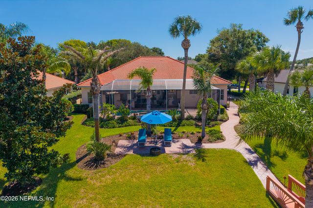 8 OLD OAK Drive N, Palm Coast, FL 32137
