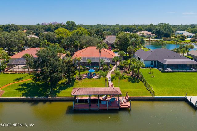8 OLD OAK Drive N, Palm Coast, FL 32137