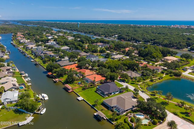 8 OLD OAK Drive N, Palm Coast, FL 32137