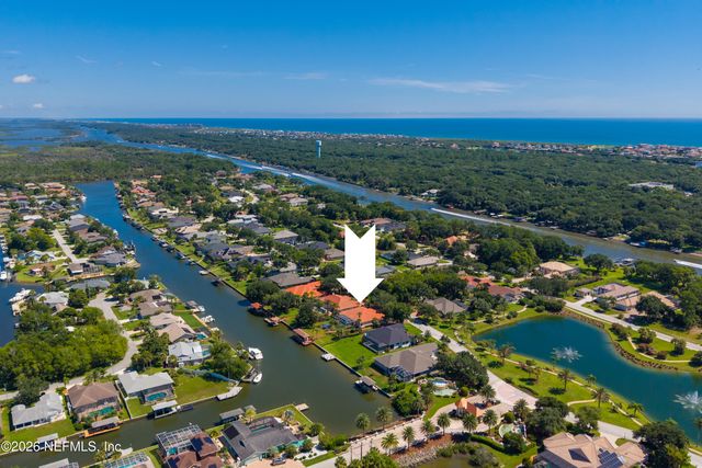 8 OLD OAK Drive N, Palm Coast, FL 32137