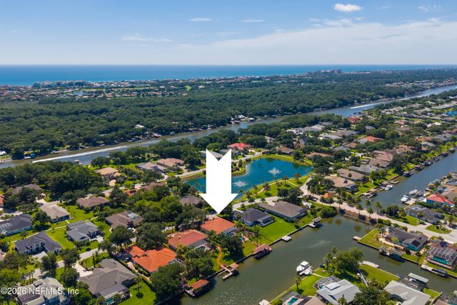 8 OLD OAK Drive N, Palm Coast, FL 32137