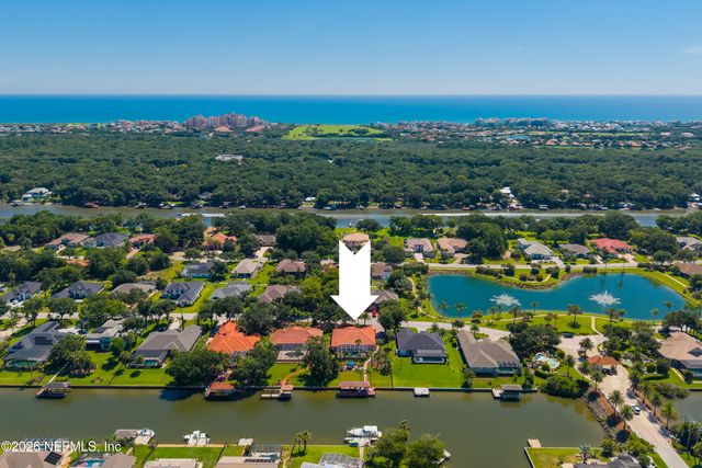 8 OLD OAK Drive N, Palm Coast, FL 32137