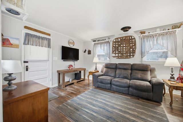 14060 Swallowfield Road, Frankfort, KY 40601