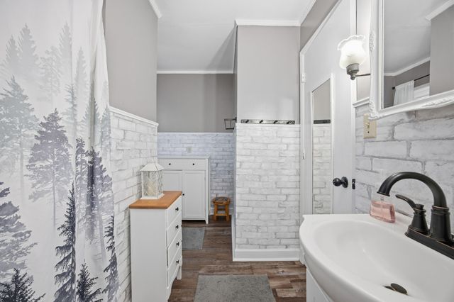 14060 Swallowfield Road, Frankfort, KY 40601