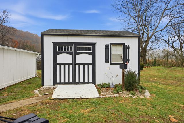 14060 Swallowfield Road, Frankfort, KY 40601