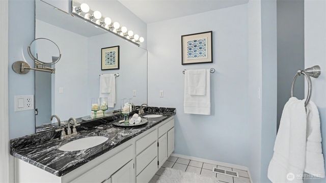 23810 148th Avenue SE, Kent, WA 98042