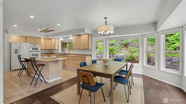 23810 148th Avenue SE, Kent, WA 98042