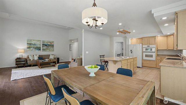 23810 148th Avenue SE, Kent, WA 98042