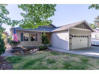 527 26TH Ave, Longview, WA 98632