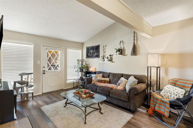 806 W 24th ST 328, Austin, TX 78705