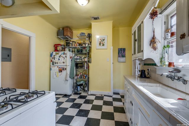 604 Mission Street, San Antonio, TX 78210