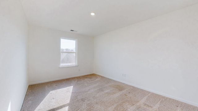 156 Hampshire Way, White House, TN 37188