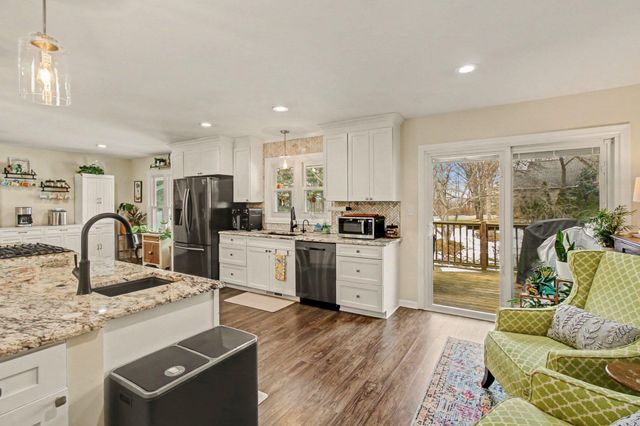 5060 Glenway Drive, Brighton, MI 48116