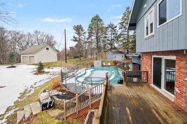 5060 Glenway Drive, Brighton, MI 48116