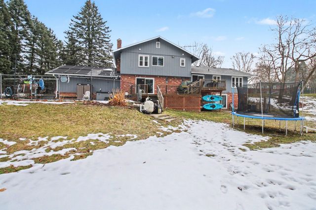 5060 Glenway Drive, Brighton, MI 48116