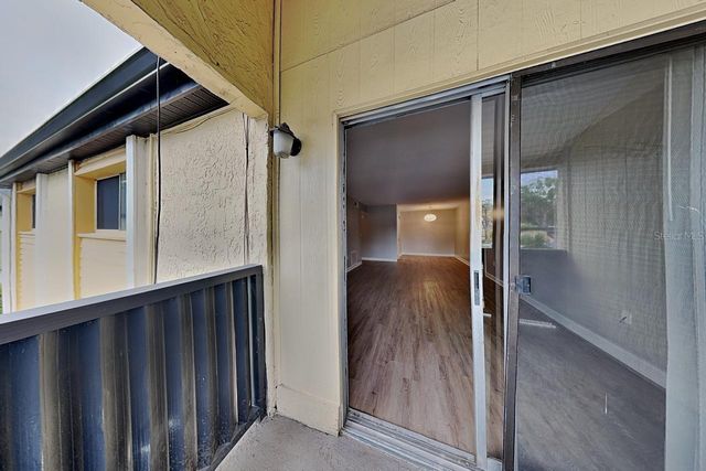 918 LAKE DESTINY ROAD E, Altamonte Springs, FL 32714