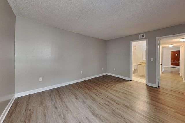 918 LAKE DESTINY ROAD E, Altamonte Springs, FL 32714