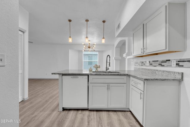 4040 TIERRA MORENA Drive, El Paso, TX 79938