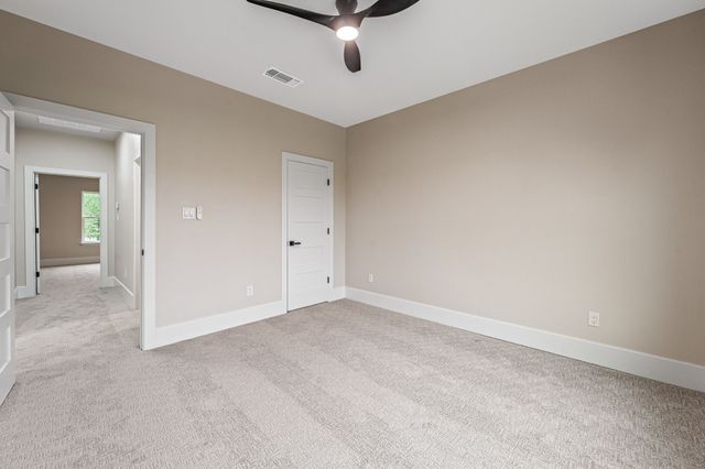 2704 Creek Drive, Granbury, TX 76048