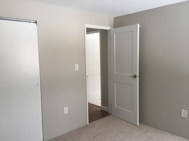 1 Silver Hill 4, Natick, MA 01760