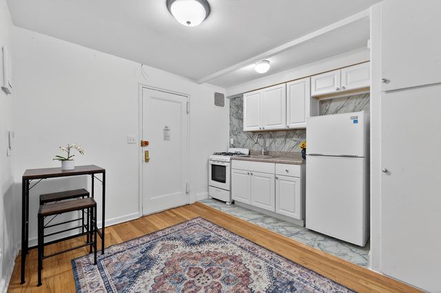 3720 87th St Apt 1D, New York City, NY 11372