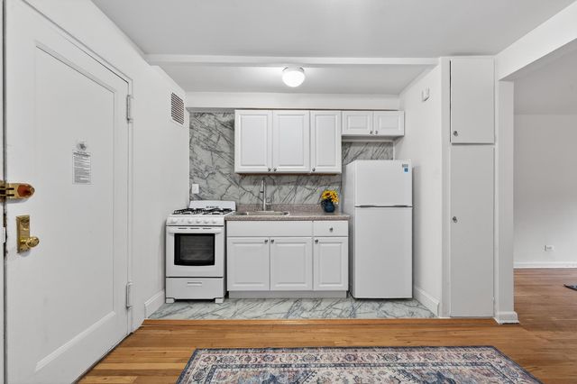 3720 87th St Apt 1D, New York City, NY 11372