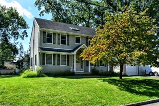 107 2Nd St, Dumont Boro, NJ 07628