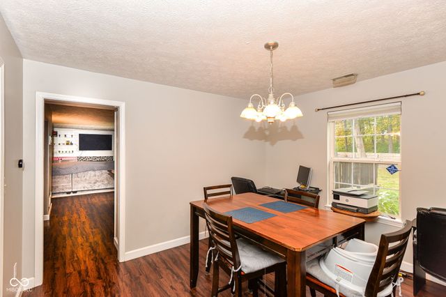11122 Oakspring Court, Indianapolis, IN 46239