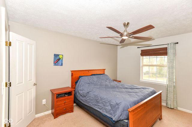 11122 Oakspring Court, Indianapolis, IN 46239