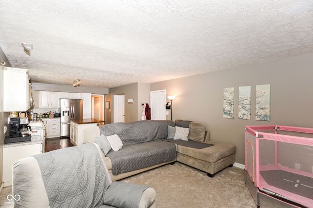 11122 Oakspring Court, Indianapolis, IN 46239