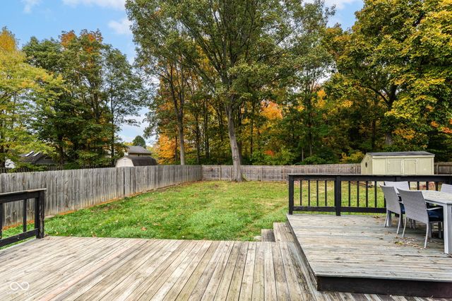 11122 Oakspring Court, Indianapolis, IN 46239