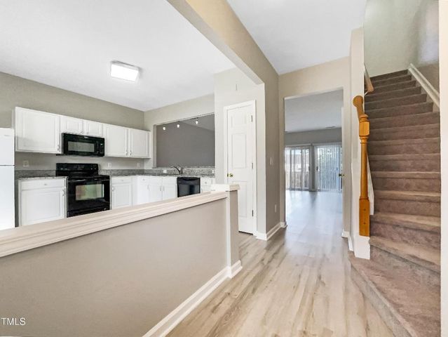 203 Canyon Lake Circle, Morrisville, NC 27560