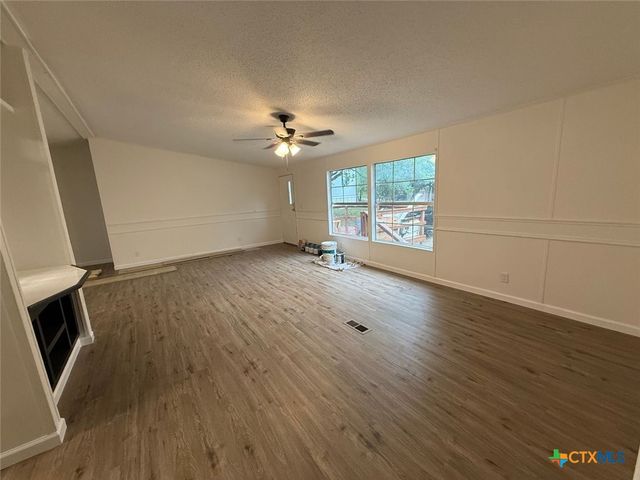 532 Grandview Bend, Canyon Lake, TX 78133