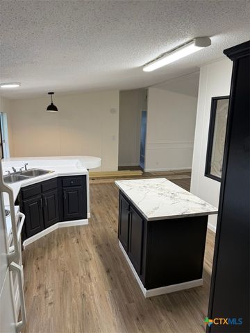 532 Grandview Bend, Canyon Lake, TX 78133