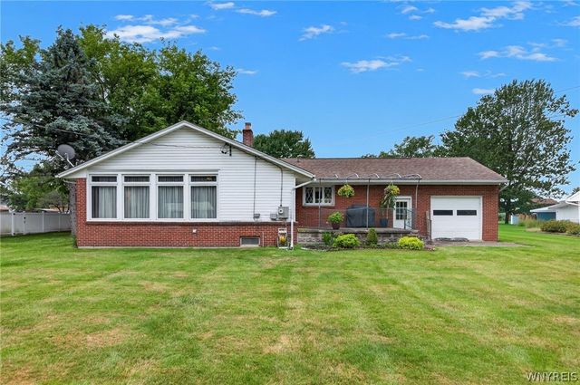4497 Gentwood Drive, Clarence, NY 14221