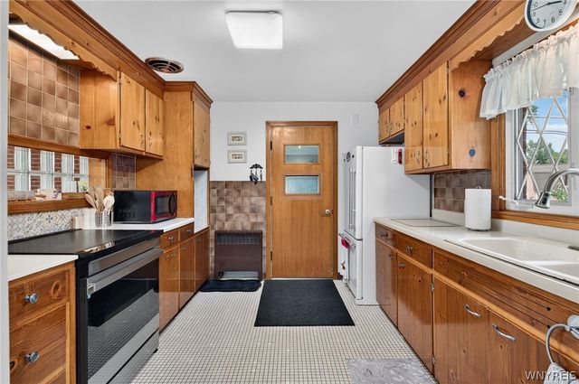 4497 Gentwood Drive, Clarence, NY 14221