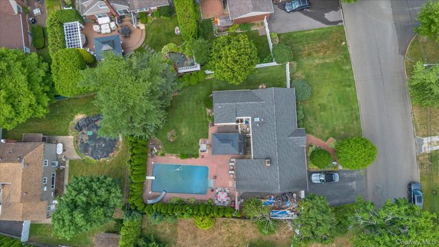 15 Elberta Drive, East Northport, NY 11731