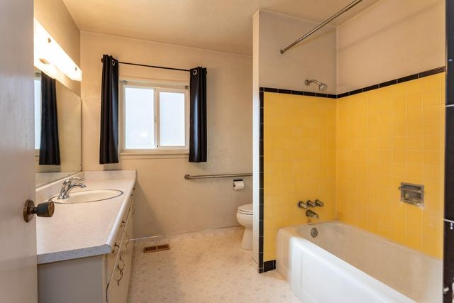 26227 S Austin Rd, Ripon, CA 95366