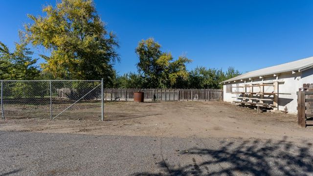 26227 S Austin Rd, Ripon, CA 95366