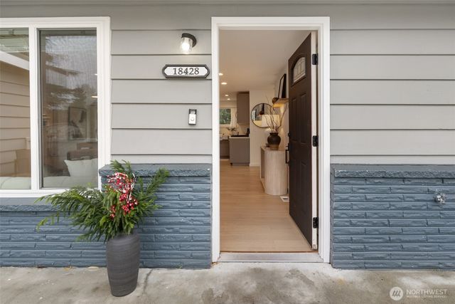 18428 66th Avenue W, Lynnwood, WA 98037