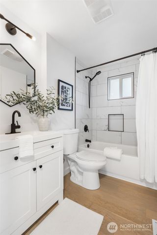 18428 66th Avenue W, Lynnwood, WA 98037