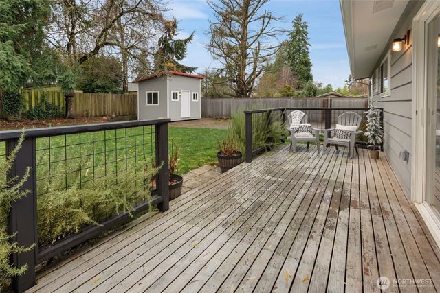 18428 66th Avenue W, Lynnwood, WA 98037