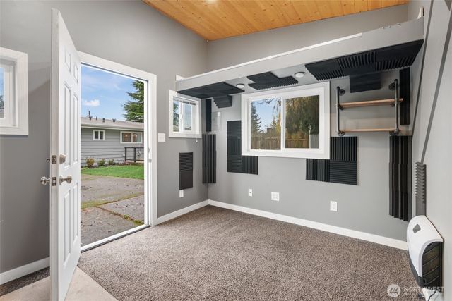 18428 66th Avenue W, Lynnwood, WA 98037