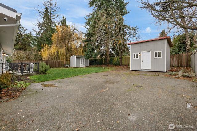 18428 66th Avenue W, Lynnwood, WA 98037