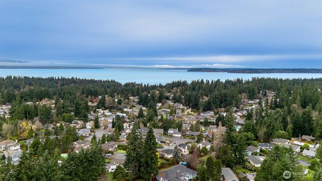 18428 66th Avenue W, Lynnwood, WA 98037