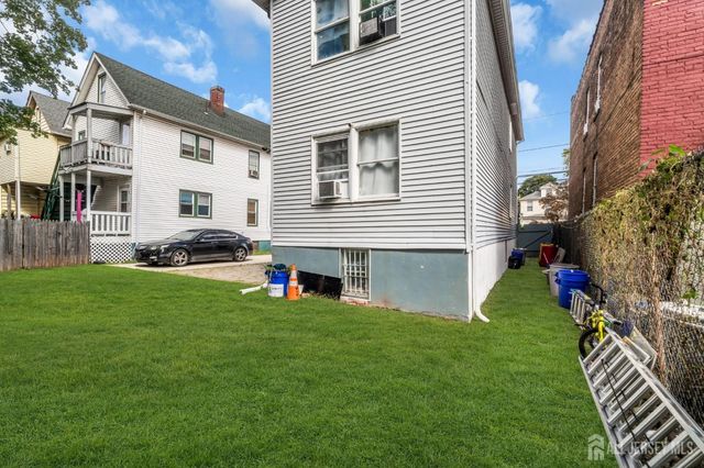 174 Suydam Street, New Brunswick, NJ 08901