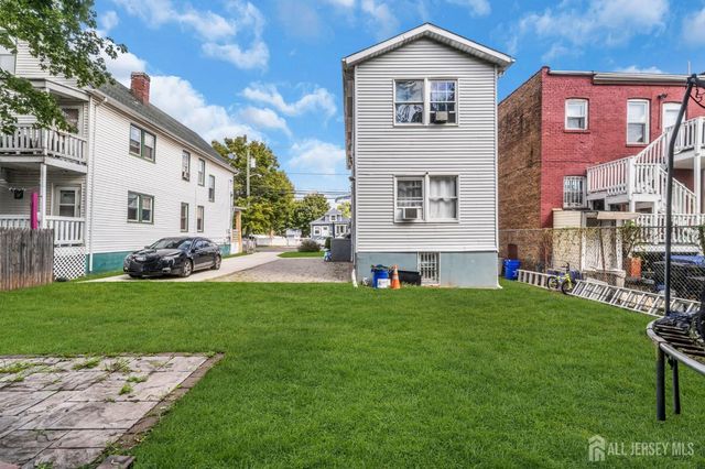 174 Suydam Street, New Brunswick, NJ 08901